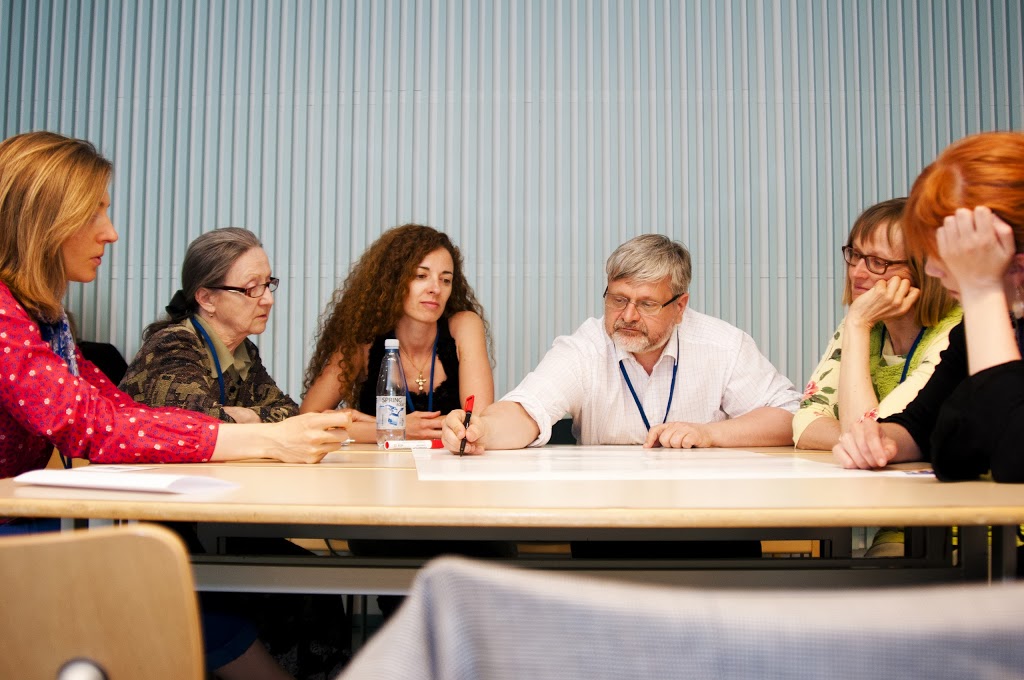 Teacher discussions at the 2013 Language Centre Days